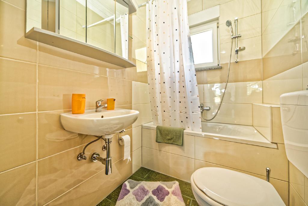 Apartment Una 2 Pula Extérieur photo