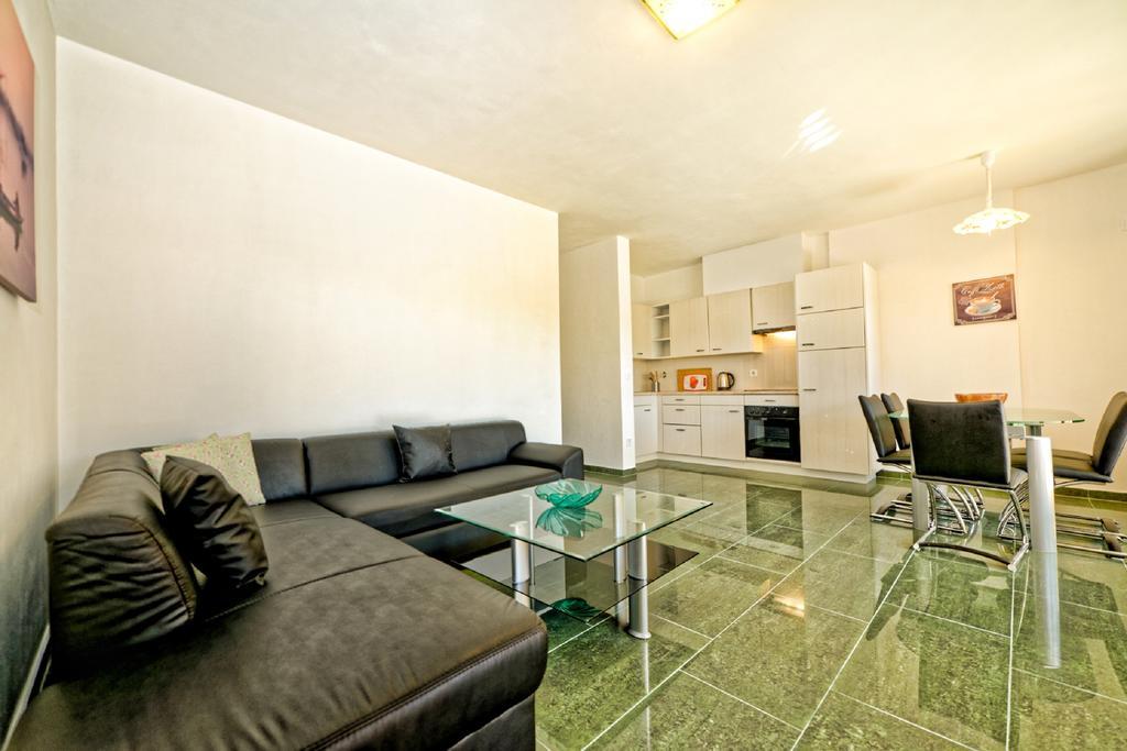 Apartment Una 2 Pula Extérieur photo